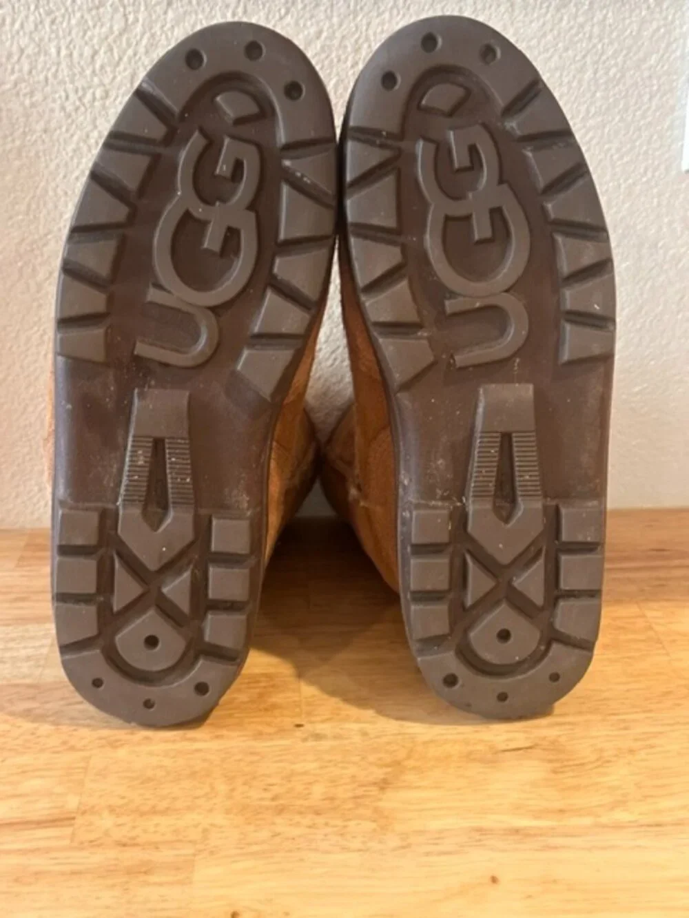 UGG 3Oth Anniversary Limited Edition Braided Boots Vintage Brown Very Rare Sz 8